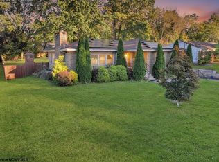 360 Jacobs Dr, Morgantown, WV 26505