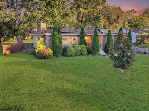 360 Jacobs Dr, Morgantown, WV 26505