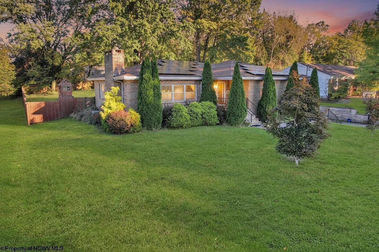 360 Jacobs Dr photo 1