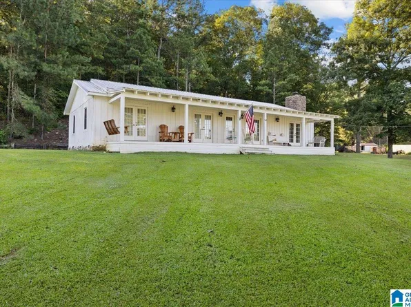 399 Christmas Tree Ln, Blountsville, AL 35031