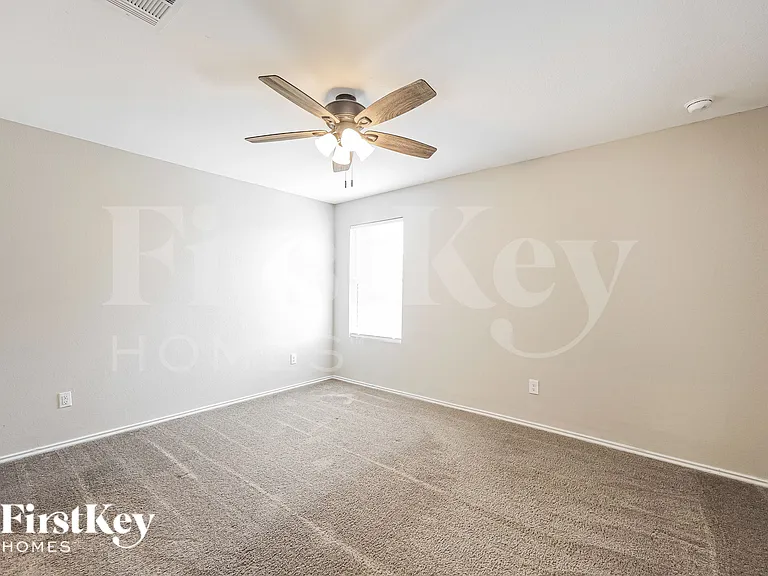 2404 Lake Hls — Photo 10