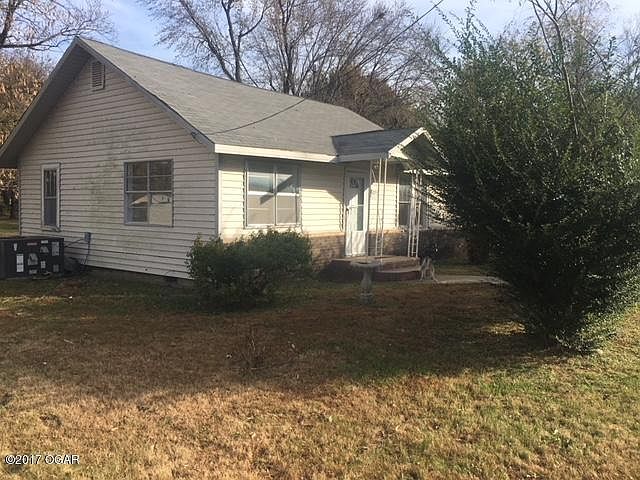 1st image of 1006 Wyandotte Ave