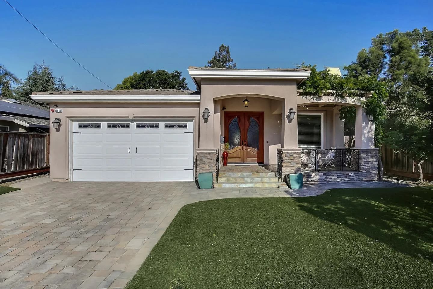 10668 Carver Dr photo 1