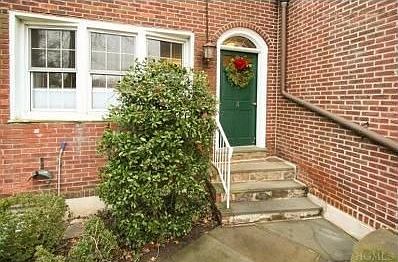 4th image of 11 Campus Pl APT 2C