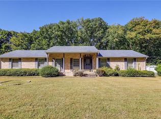 9640 Tuxford Rd, North Chesterfield, VA 23236