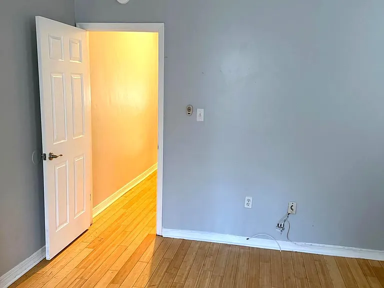 3211 W Montgomery Ave — Photo 11