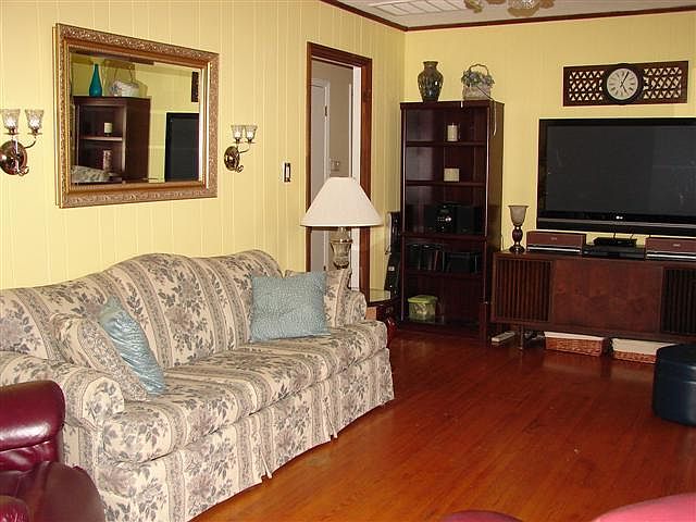 1st image of 1181 Huntsmoor Dr