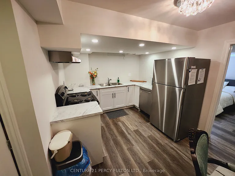 141 Rizal Ave — Photo 4