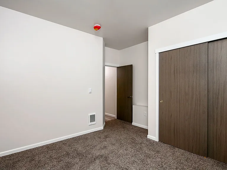 East Ridge Apartments — Photo 28