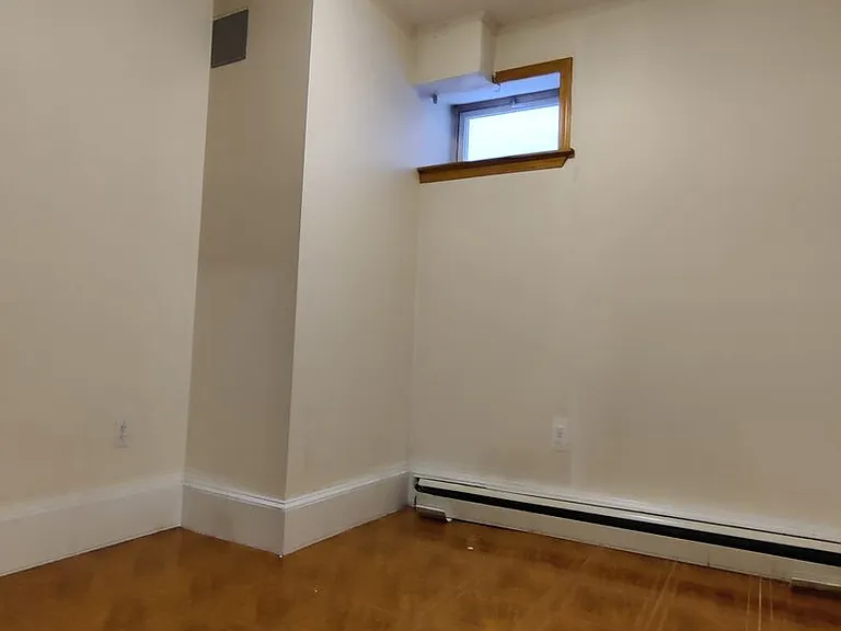 69 Babcock St #1E — Photo 9