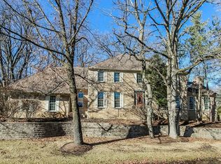 25540 N Oneida Ln, Lake Barrington, IL 60010