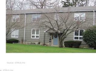145 Carriage Path S, Milford, CT 06460