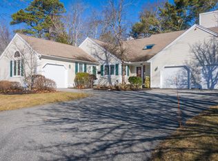 10 N Ridge Rd, Mashpee, MA 02649