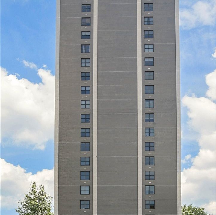 1st image of 112 Washington Pl APT 11G