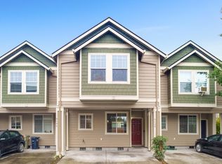 8638 NE Hyde Park Ln, Hillsboro, OR 97006