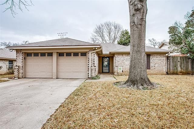 1st image of 3809 Fox Hollow Dr