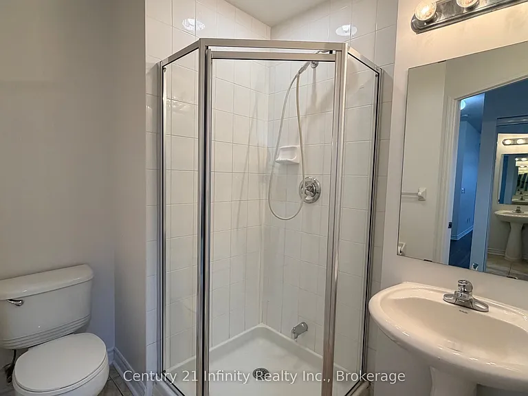 388 Prince Of Wales Dr #1911 — Photo 16