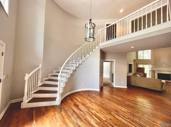 9044 Sugar Tree Trl SE, Huntsville, AL 35802