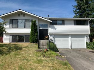 10534 NE 196th St, Bothell, WA 98011