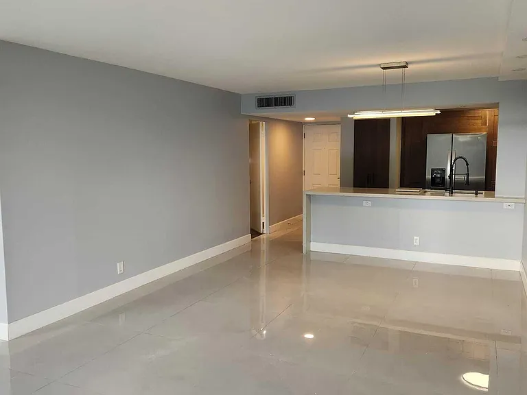 5301 NW 2nd Ave #307 — Photo 5
