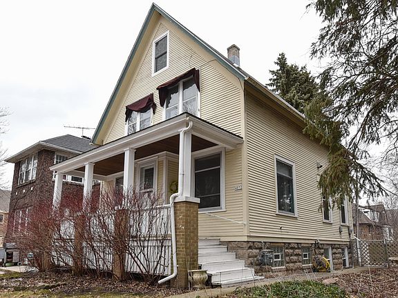 2nd image of 4072 N Stowell Ave