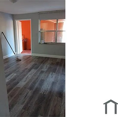 5640 NW 15th St — Photo 5