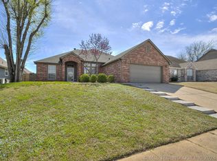 109 E Indianapolis St, Broken Arrow, OK 74012