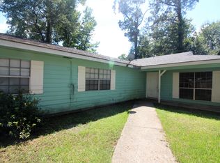 1911 Blueberry Dr APT 2, Bogalusa, LA 70427