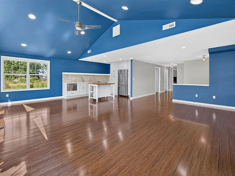 1035 Chester River Dr — Photo 11