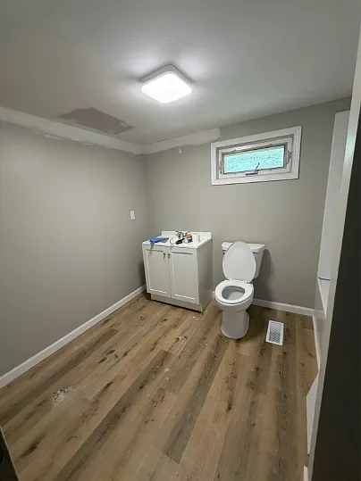 319 W Washington St #3 — Photo 11