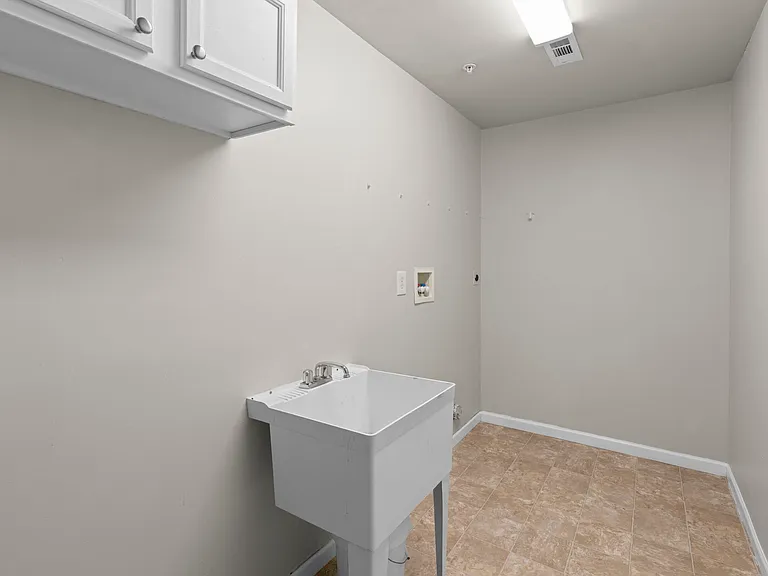 9745 Bon Haven Ln — Photo 23