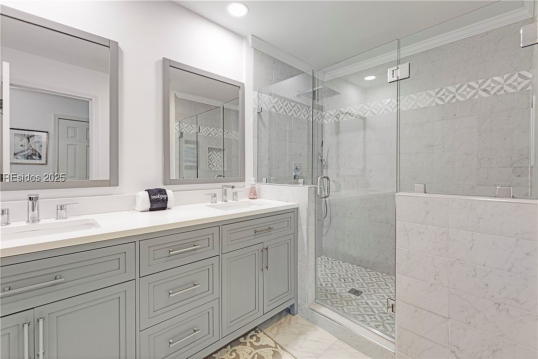 70 Shipyard Dr APT 226