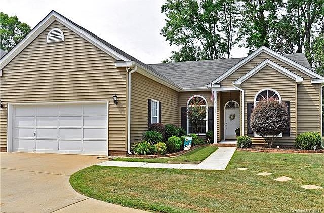 1st image of 102 Ashford Hollow Ln
