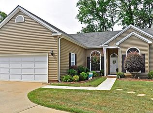 102 Ashford Hollow Ln, Mooresville, NC 28117
