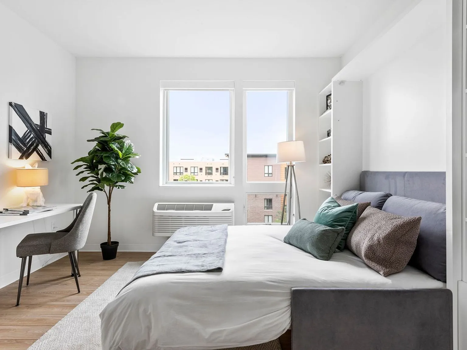 Trademark Apartments — Photo 4