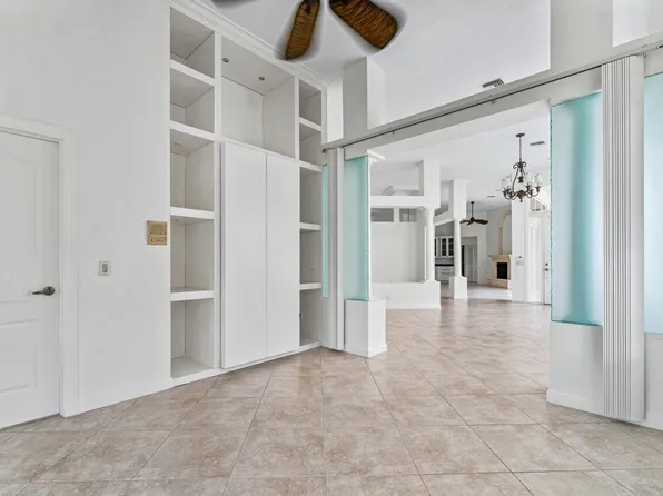 109 Coral Cay Drive, Palm Beach Gardens, FL 33418