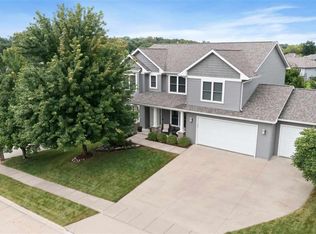 983 Meadowlark Dr, Iowa City, IA 52246
