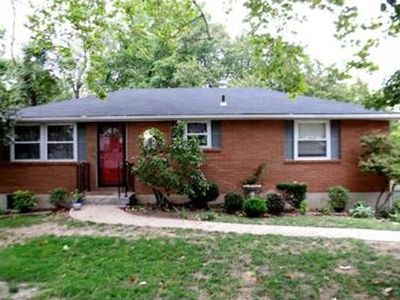 3813 N Elmwood Ave, Kansas City, MO, 64117