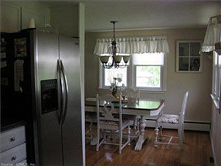 5th image of 1 Plymouth Ln