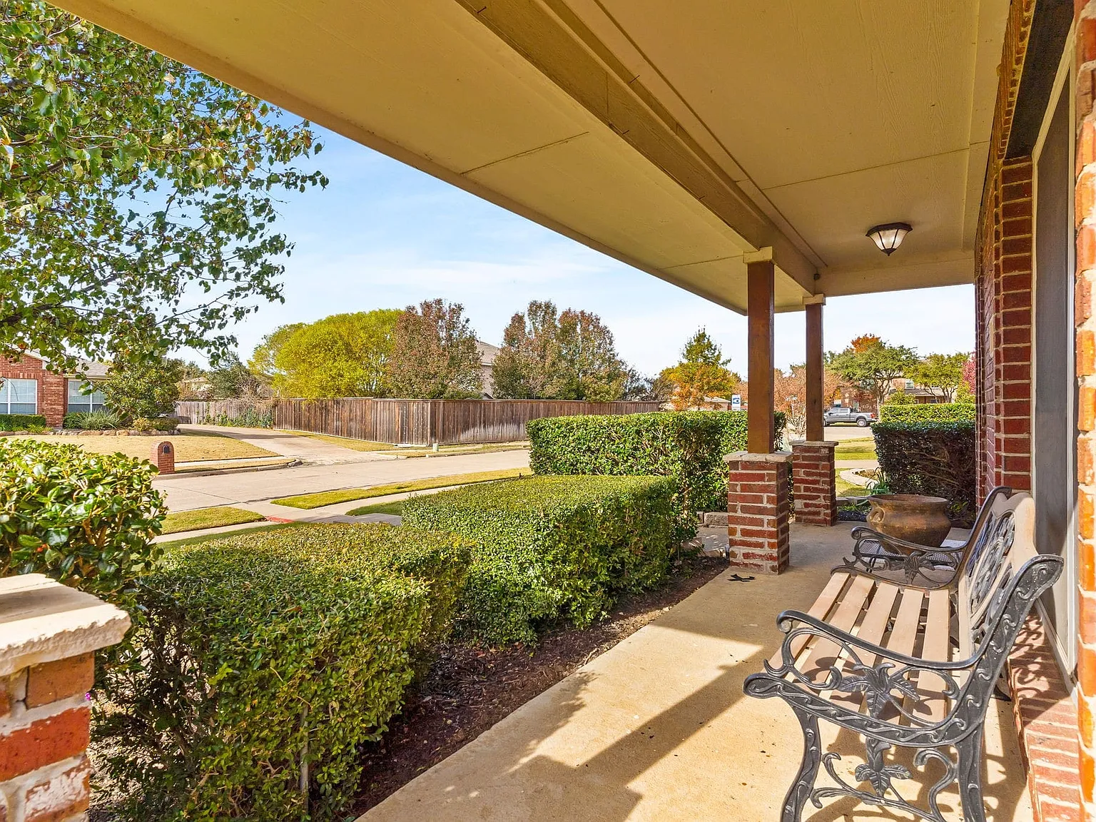 3 bed, 2.5 bath, 2674 sqft, $2,800 — Photo 4