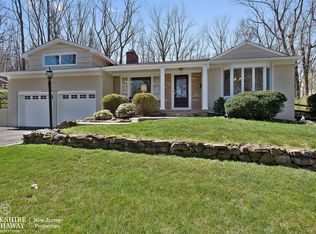 130 Timber Dr, Berkeley Heights, NJ 07922