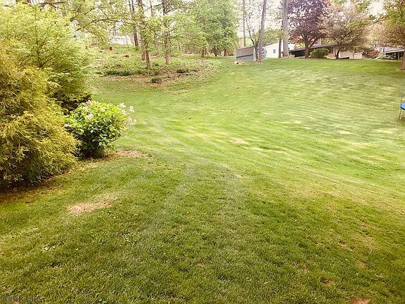 3rd image of 126 Vista Ave