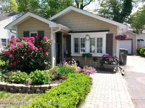 524 Beechwood Ave, Allenhurst, NJ 07711