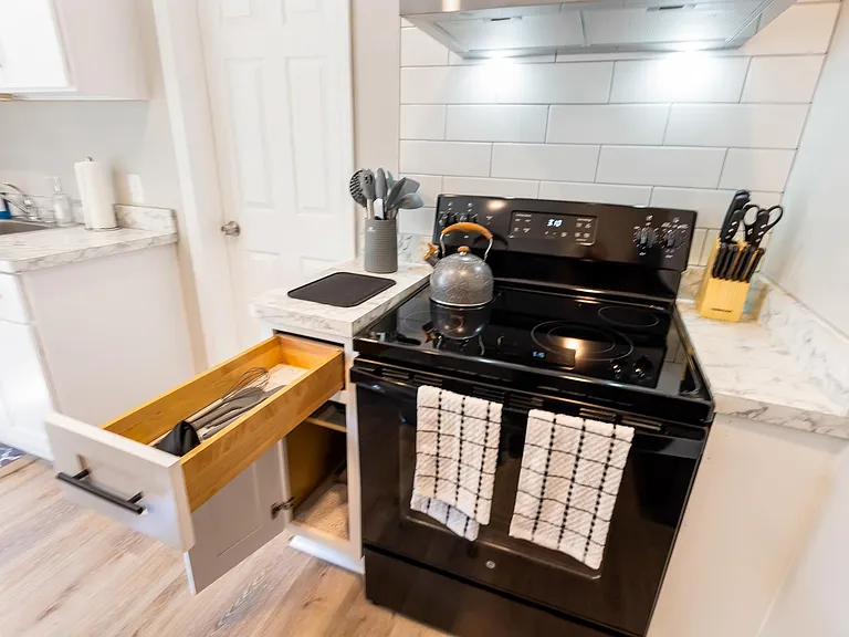 278 Euclid St #2 — Photo 20