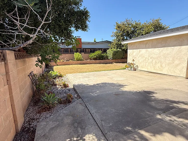 6576 Alcala Knolls Dr — Photo 33