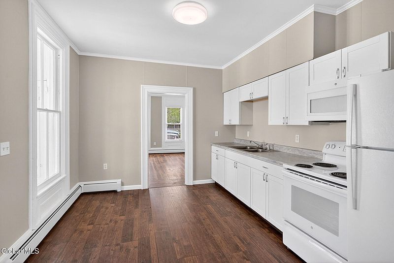 4th image of 12 Burgoyne Street