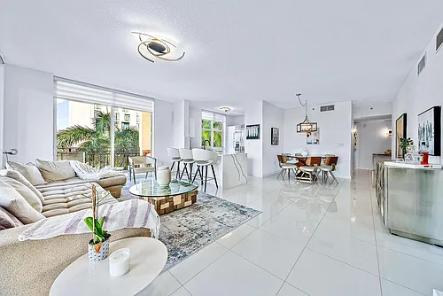 550 Okeechobee Blvd #422 Photo 1