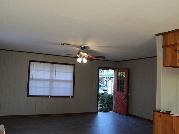 3rd image of 2217 Duke St