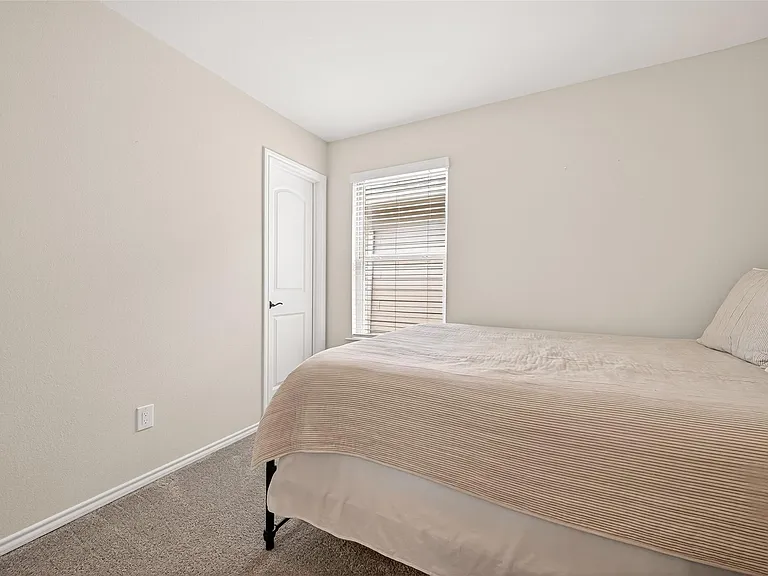 5134 Aedan Oak St — Photo 36