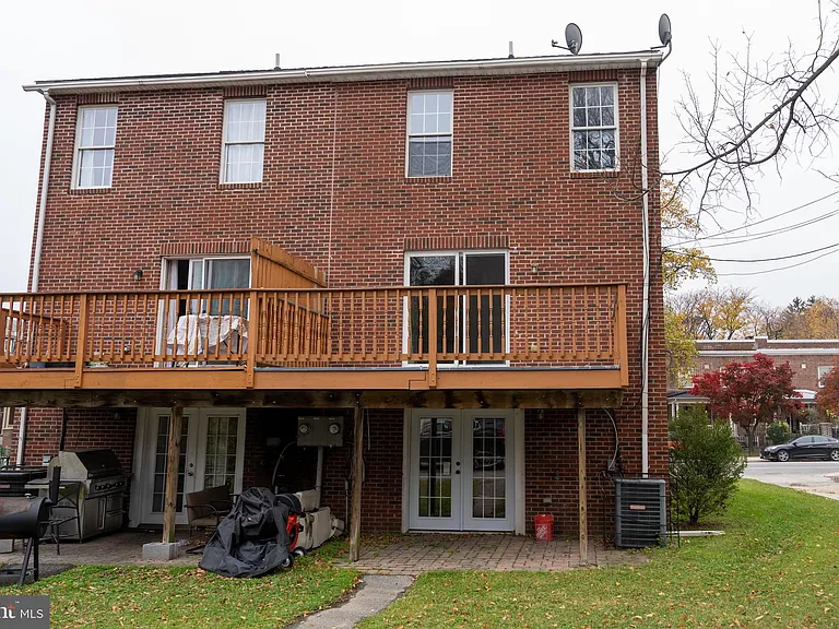3731 Greenmount Ave — Photo 21